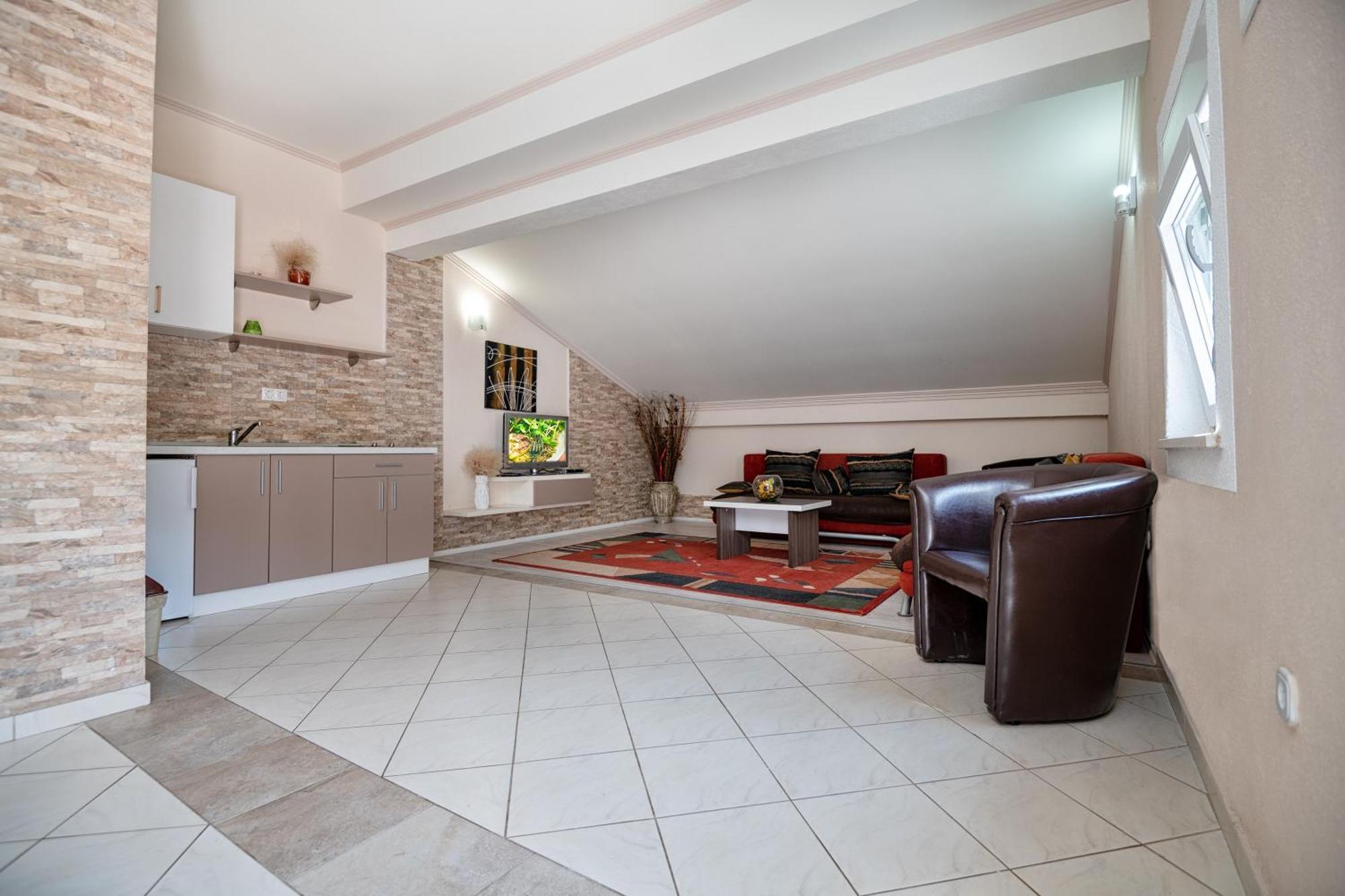 Villa San Neum Room photo