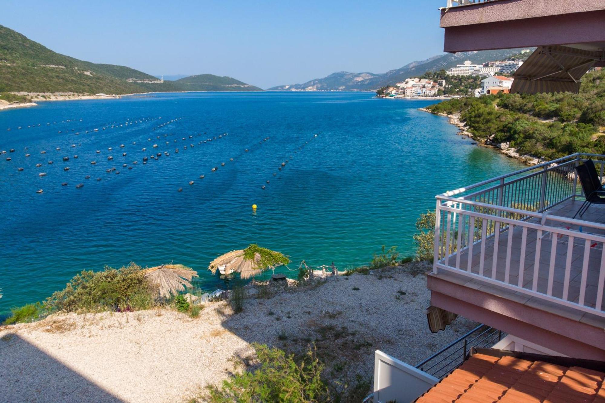 Villa San Neum Room photo